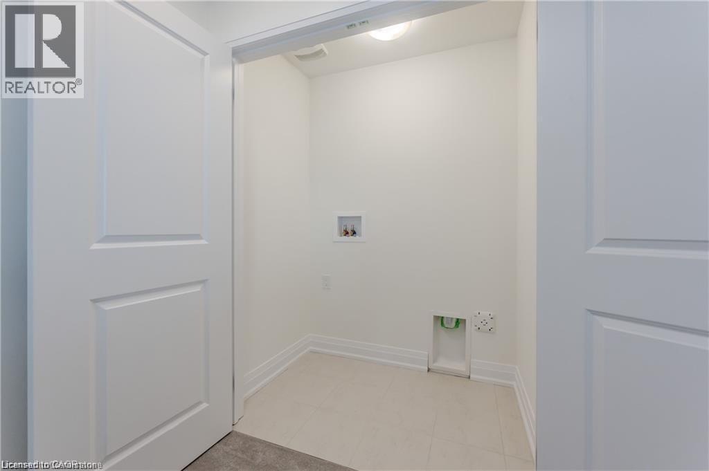 












271 GREY SILO Road Unit# 44

,
Waterloo,




Ontario
N2K0E9

