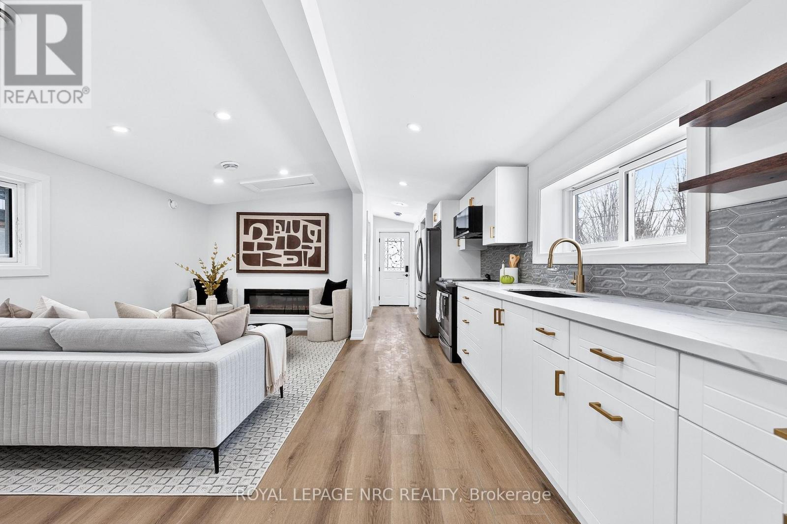 












4149 WELLAND STREET

,
Niagara Falls (Chippawa),




Ontario
L2G6J9

