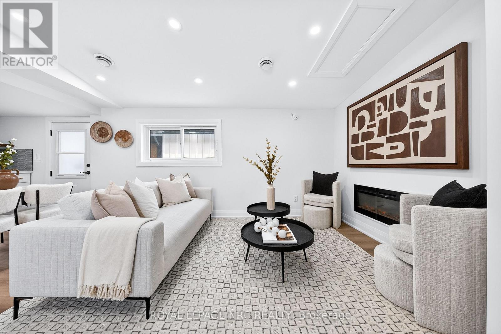 












4149 WELLAND STREET

,
Niagara Falls (Chippawa),




Ontario
L2G6J9

