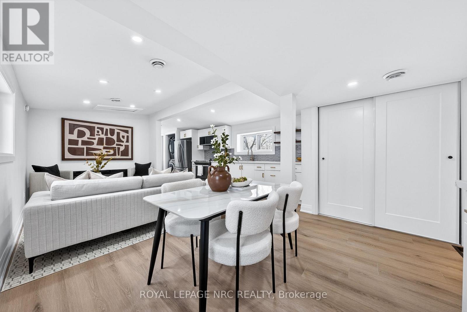 












4149 WELLAND STREET

,
Niagara Falls (Chippawa),




Ontario
L2G6J9

