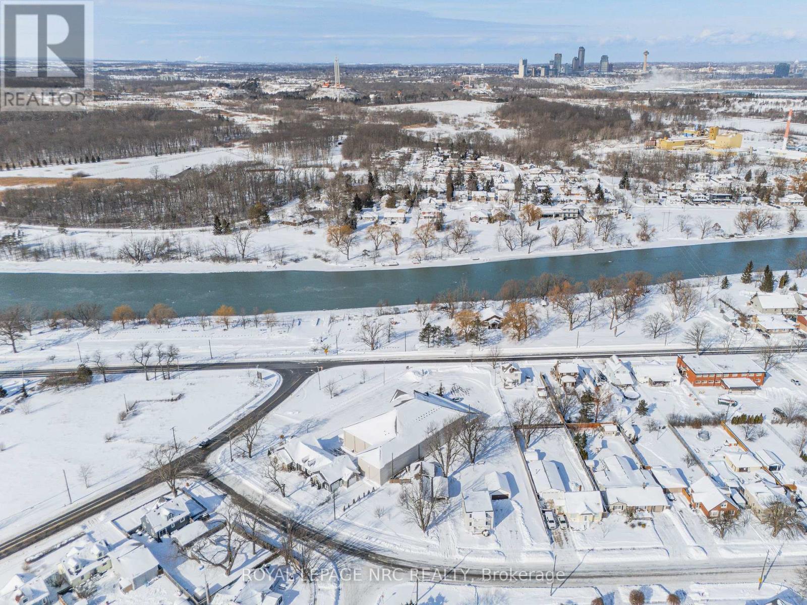 












4149 WELLAND STREET

,
Niagara Falls (Chippawa),




Ontario
L2G6J9

