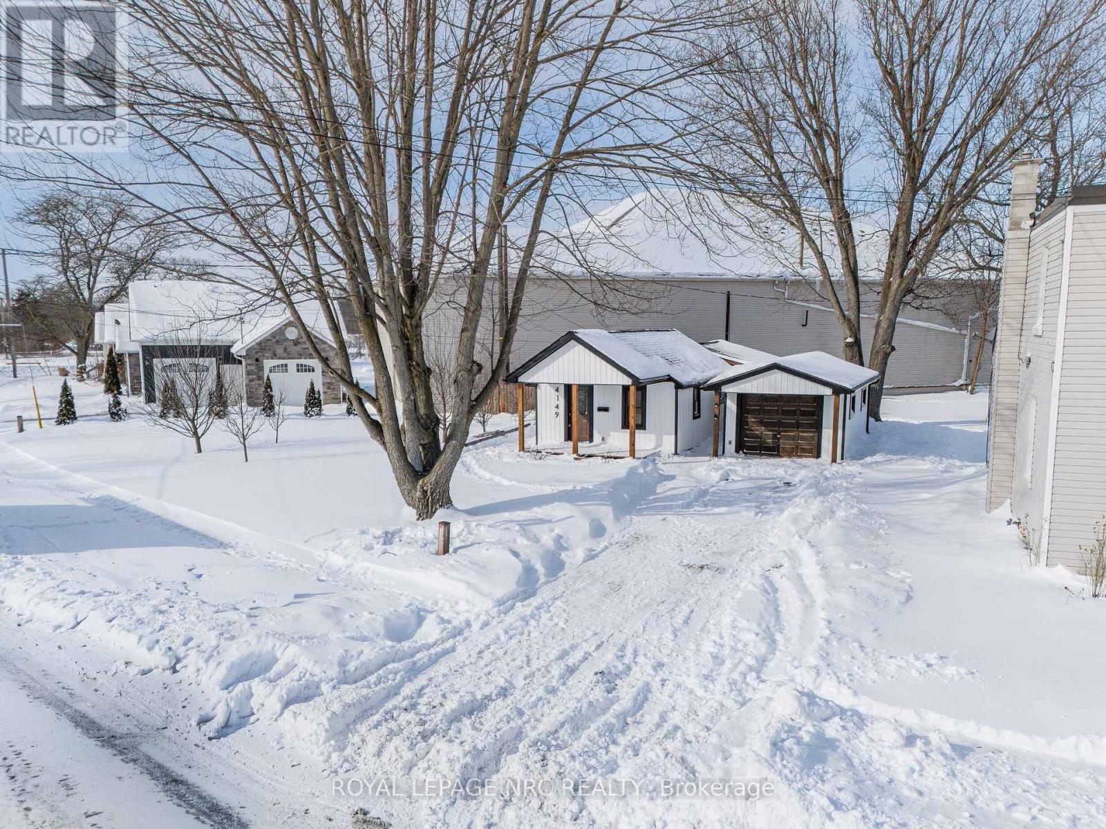 












4149 WELLAND STREET

,
Niagara Falls (Chippawa),




Ontario
L2G6J9

