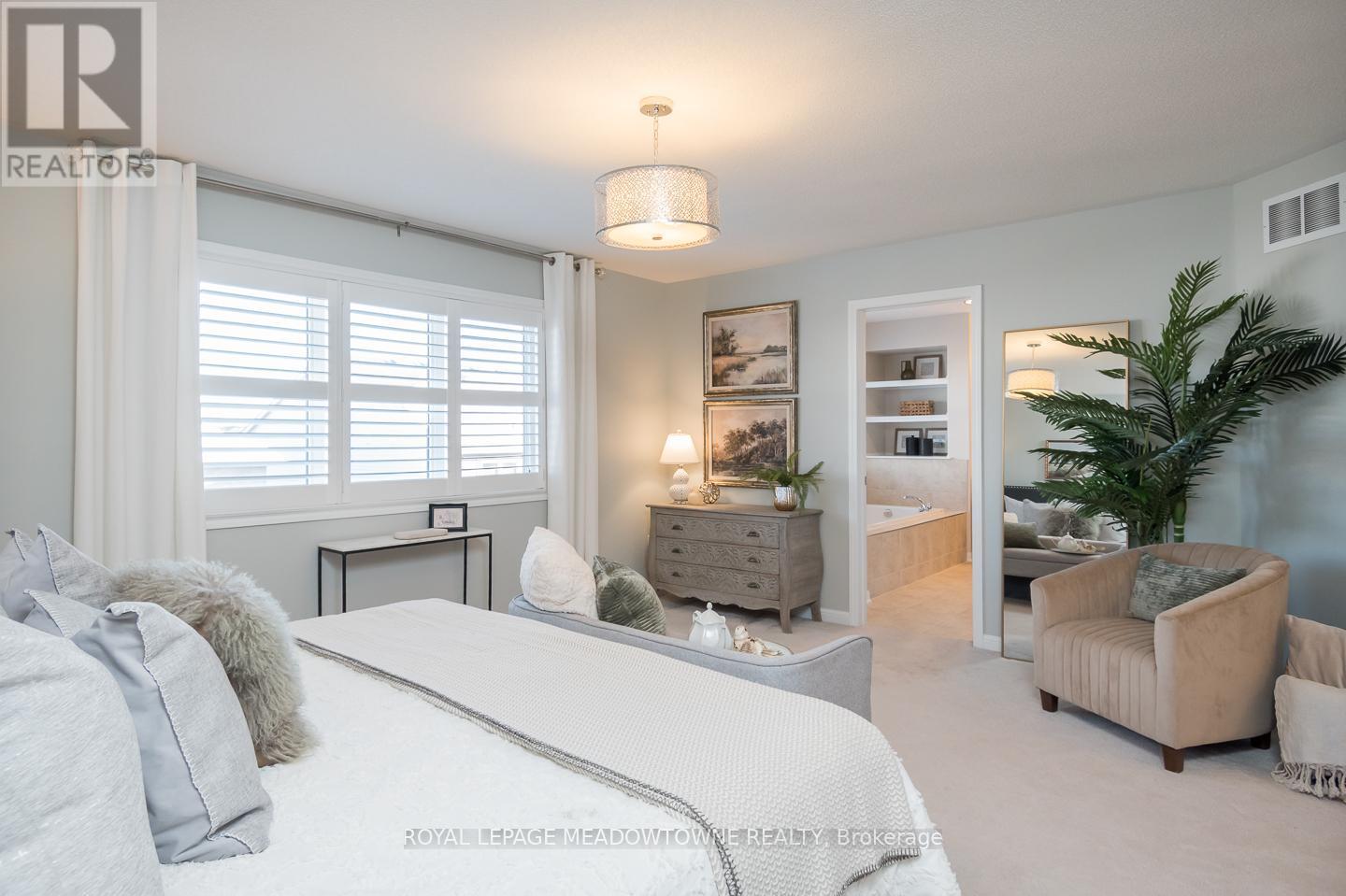 












342 KINCARDINE TERRACE

,
Milton,




Ontario
L9T8M9

