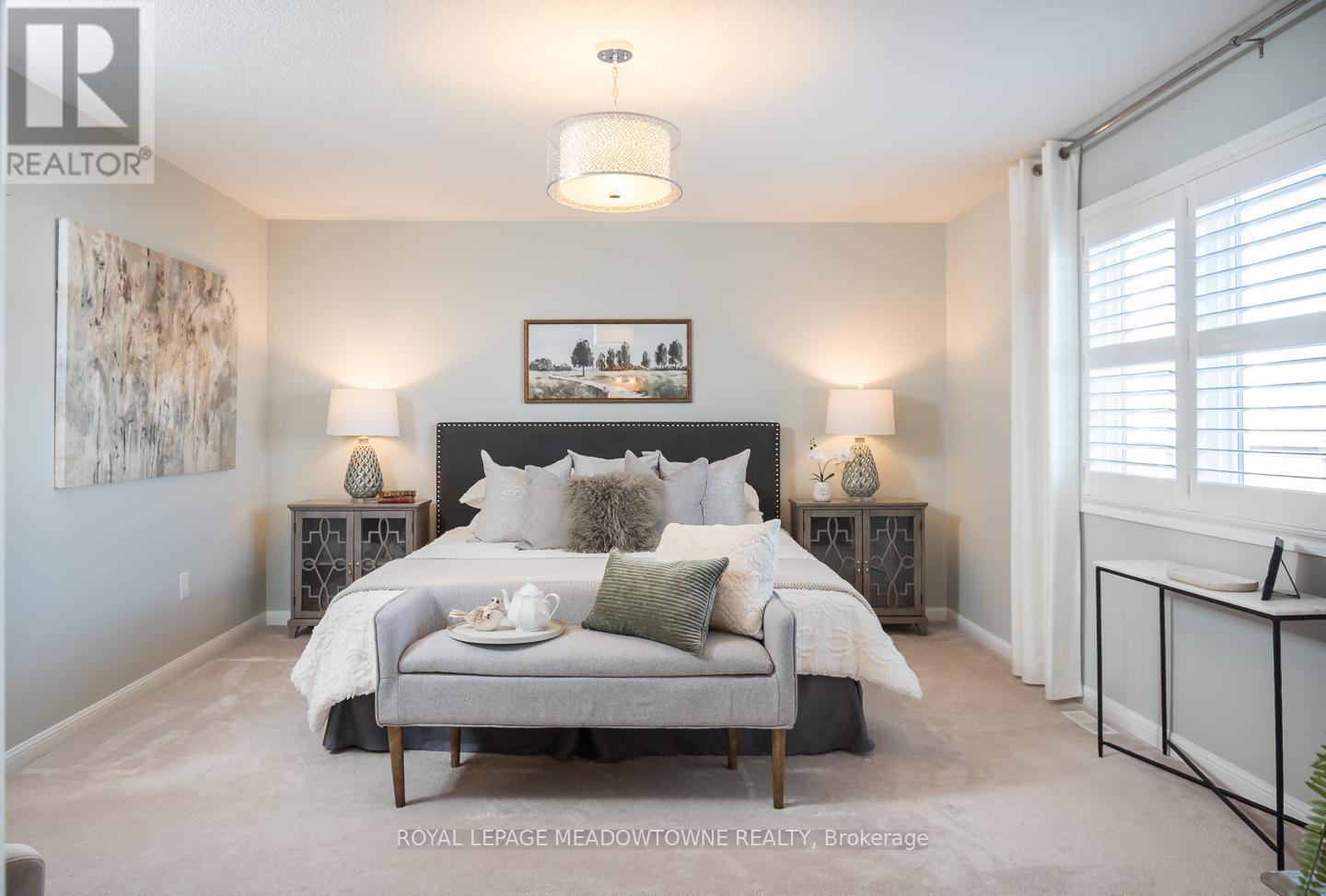 












342 KINCARDINE TERRACE

,
Milton,




Ontario
L9T8M9

