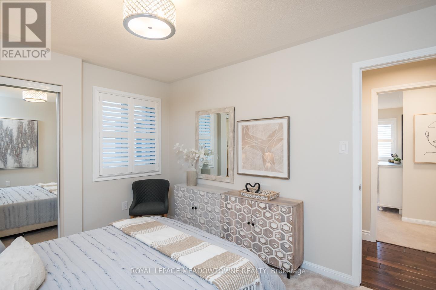 












342 KINCARDINE TERRACE

,
Milton,




Ontario
L9T8M9

