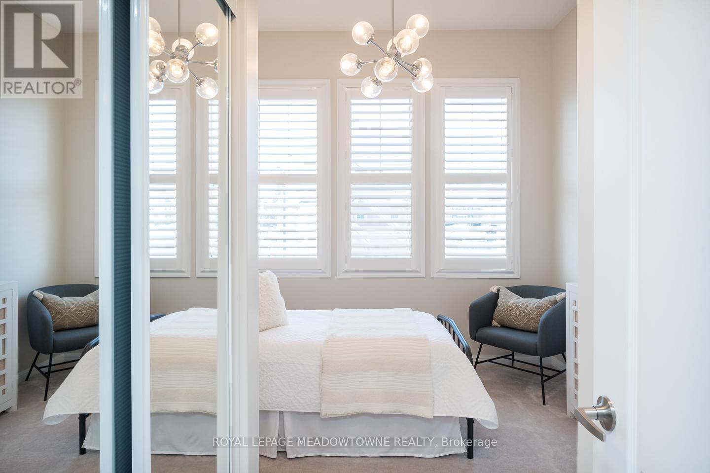 












342 KINCARDINE TERRACE

,
Milton,




Ontario
L9T8M9

