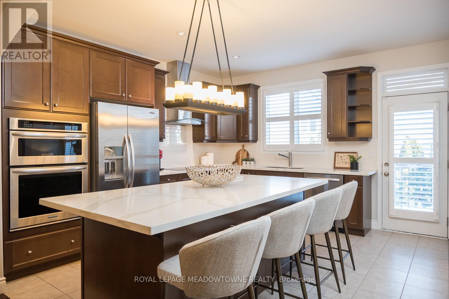 












342 KINCARDINE TERRACE

,
Milton,




Ontario
L9T8M9

