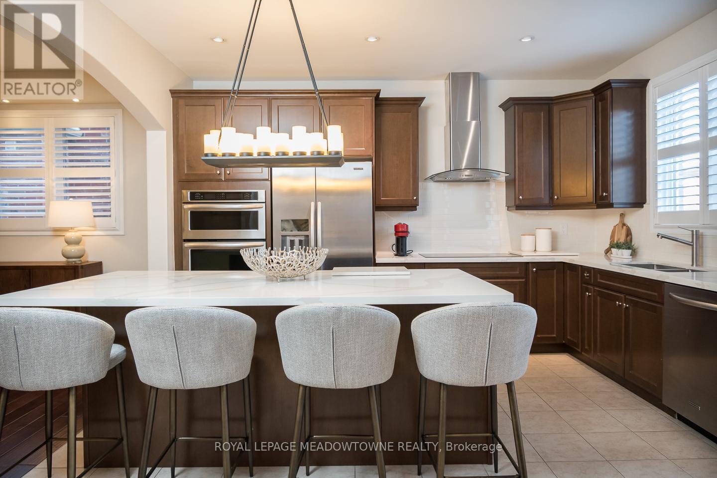 












342 KINCARDINE TERRACE

,
Milton,




Ontario
L9T8M9

