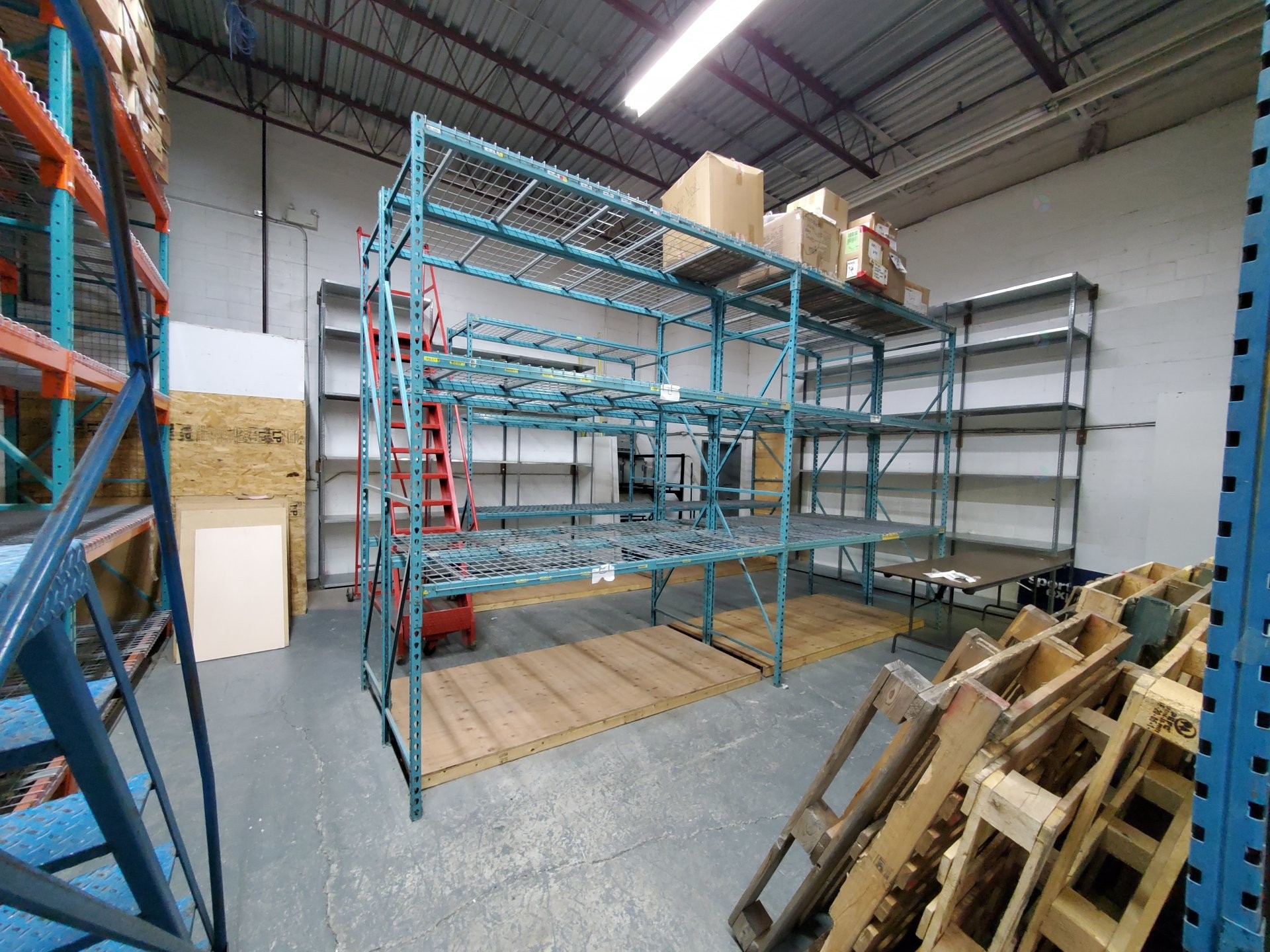 









755


Boul. du Curé-Boivin

, 5,
Boisbriand,




QC
J7G2J2

