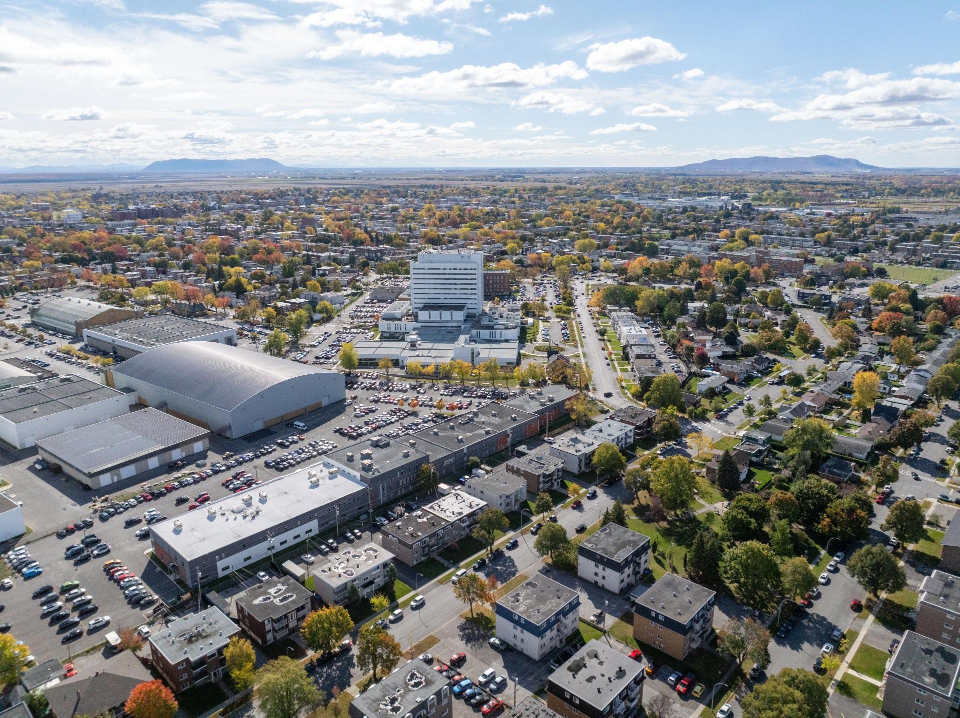 









845


Rue Rouleau

, 2,
Saint-Hyacinthe,




QC
J2S1B6

