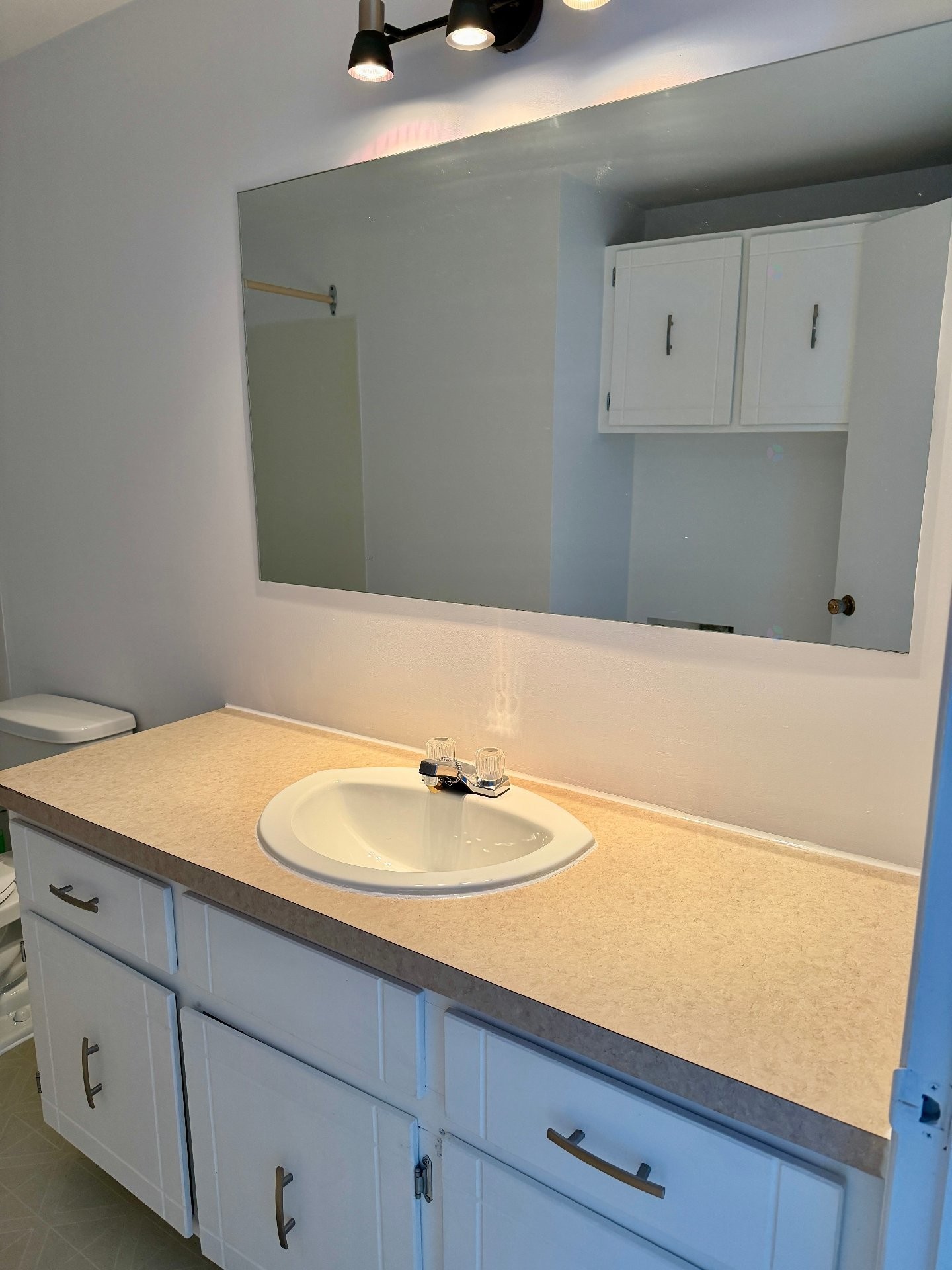 









845


Rue Rouleau

, 2,
Saint-Hyacinthe,




QC
J2S1B6

