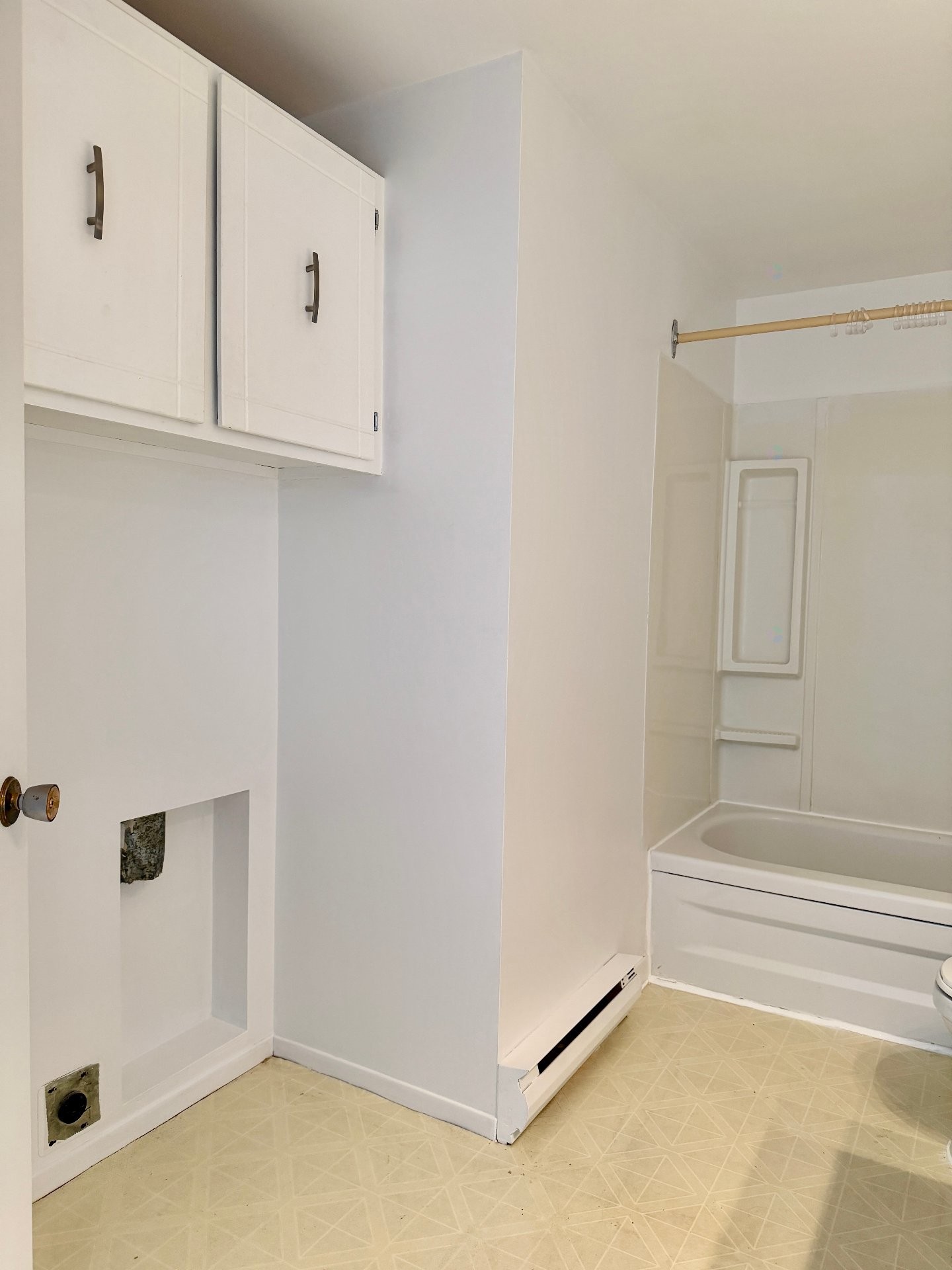 









845


Rue Rouleau

, 2,
Saint-Hyacinthe,




QC
J2S1B6

