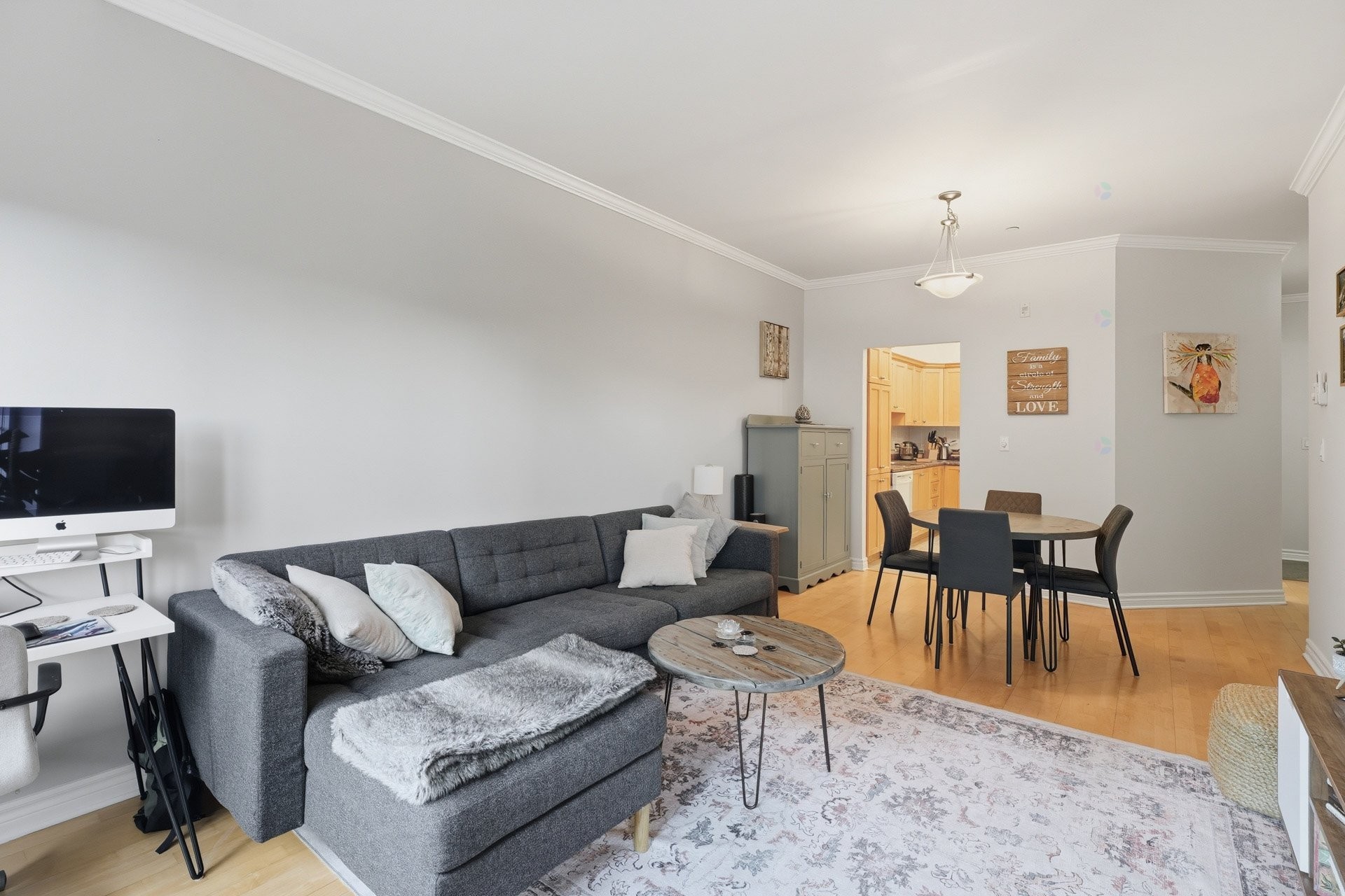 









154


Boul. de Lucerne

, 205,
Gatineau (Hull),




QC
J9A3V9

