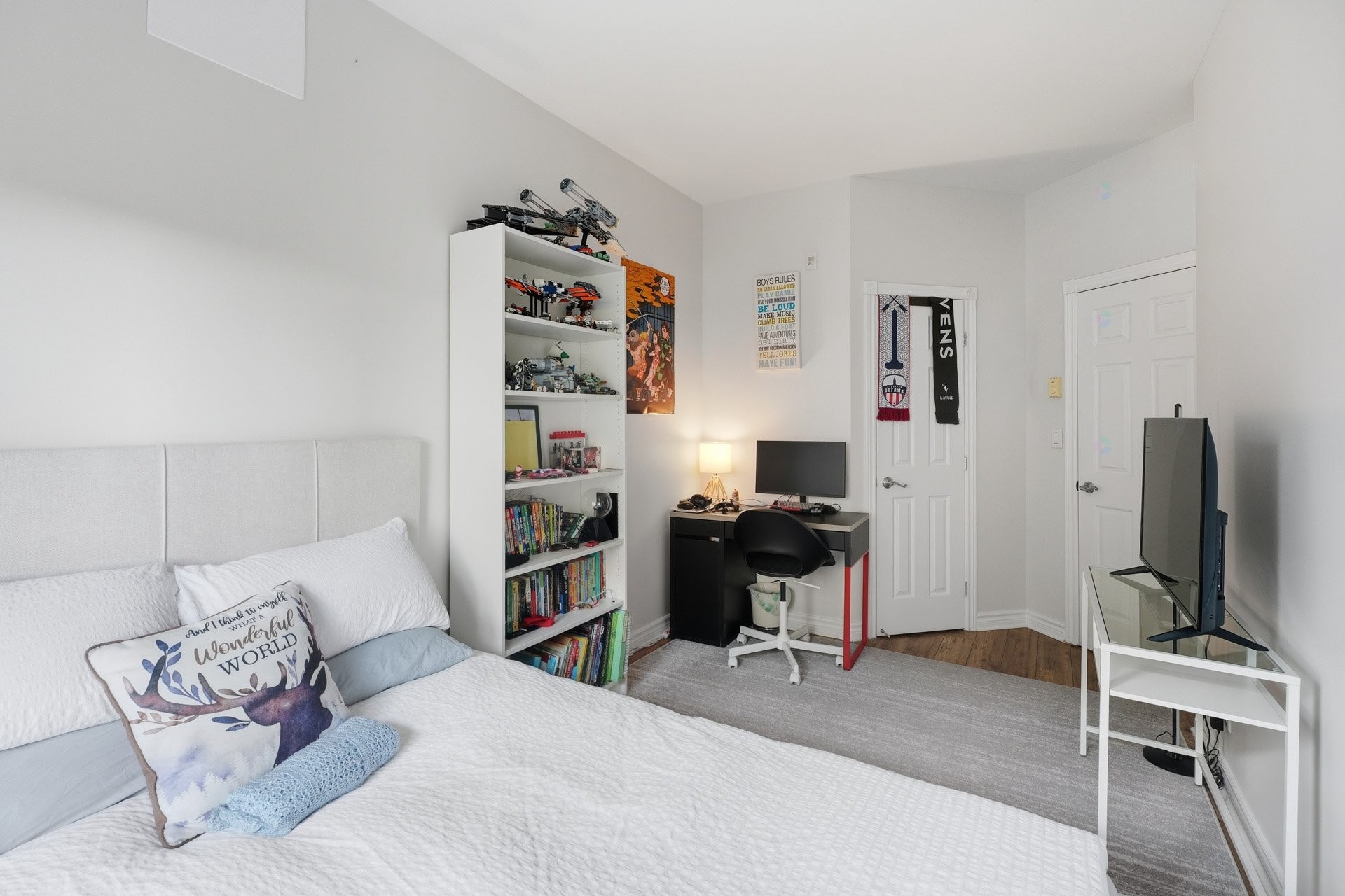 









154


Boul. de Lucerne

, 205,
Gatineau (Hull),




QC
J9A3V9

