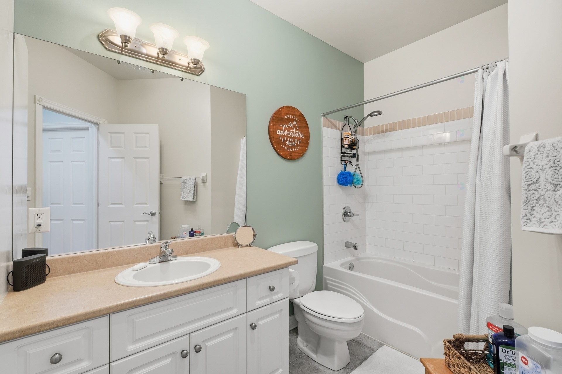 









154


Boul. de Lucerne

, 205,
Gatineau (Hull),




QC
J9A3V9

