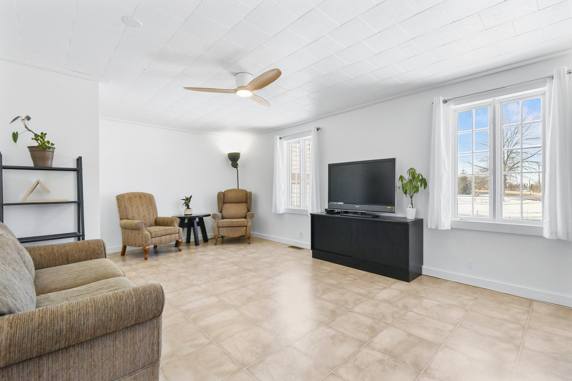 









1331


Rg de la Rivière S.

,
Sainte-Élisabeth,




QC
J0K2J0

