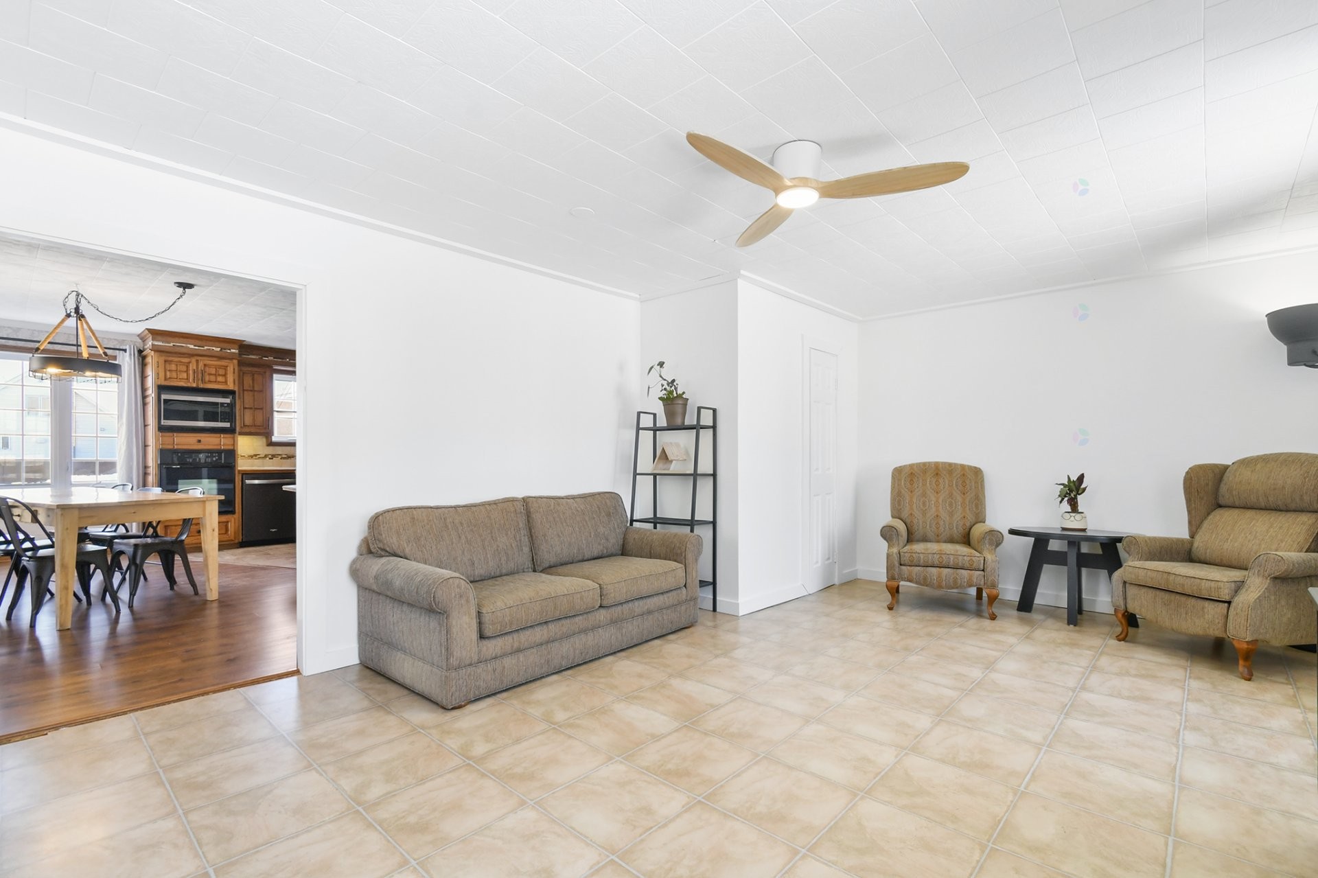 









1331


Rg de la Rivière S.

,
Sainte-Élisabeth,




QC
J0K2J0

