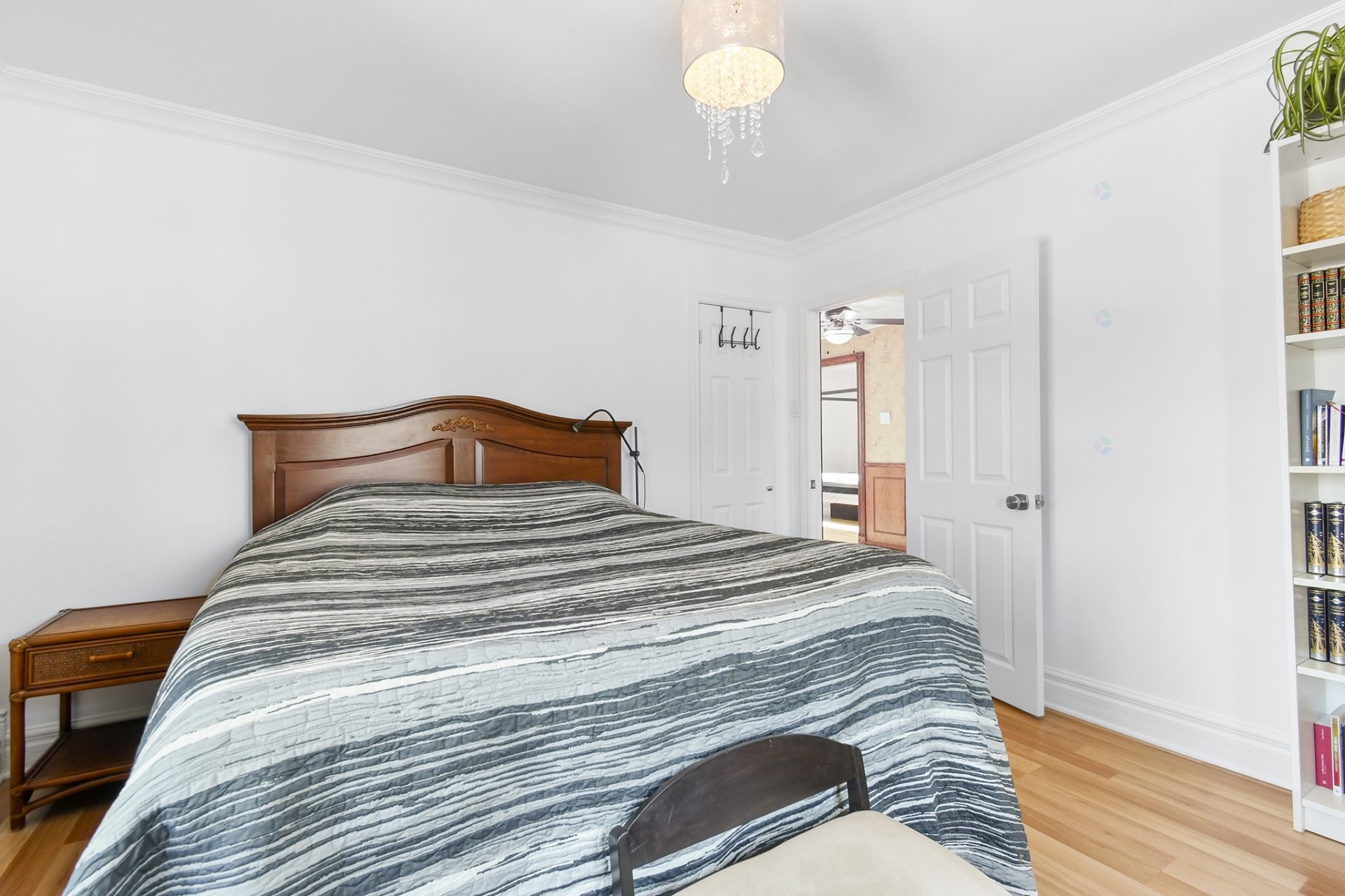 









1331


Rg de la Rivière S.

,
Sainte-Élisabeth,




QC
J0K2J0

