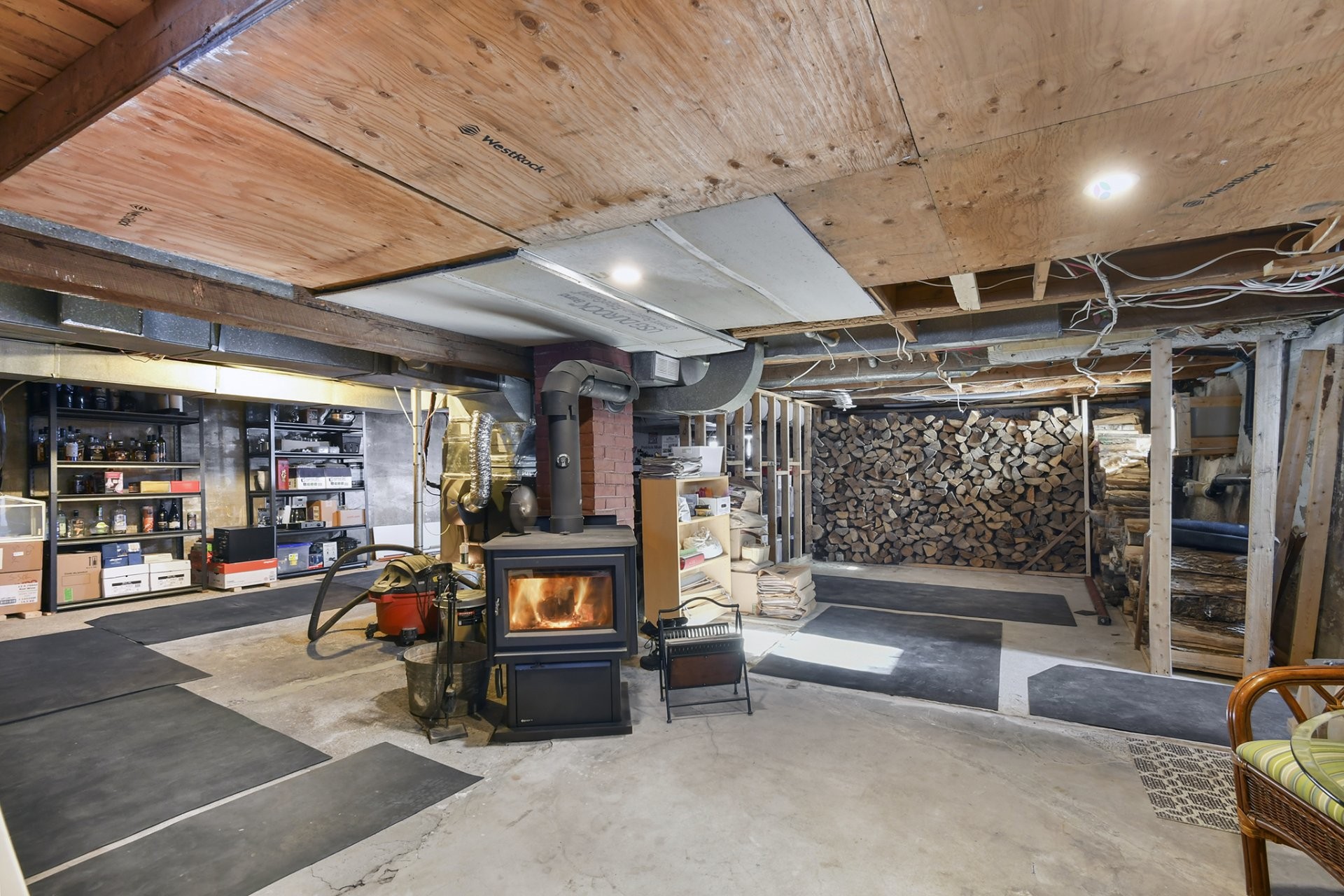 









1331


Rg de la Rivière S.

,
Sainte-Élisabeth,




QC
J0K2J0

