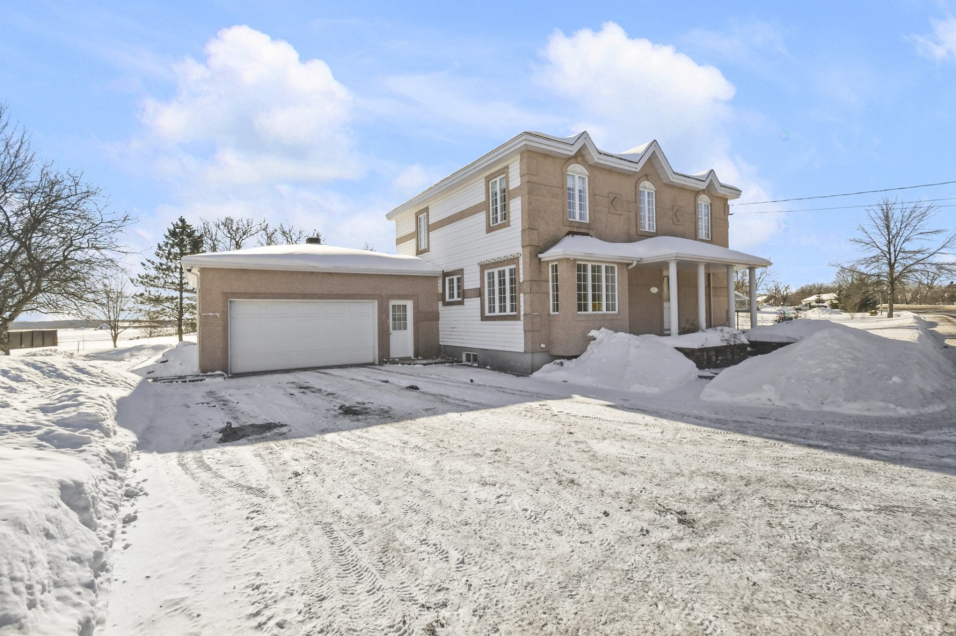 









1331


Rg de la Rivière S.

,
Sainte-Élisabeth,




QC
J0K2J0

