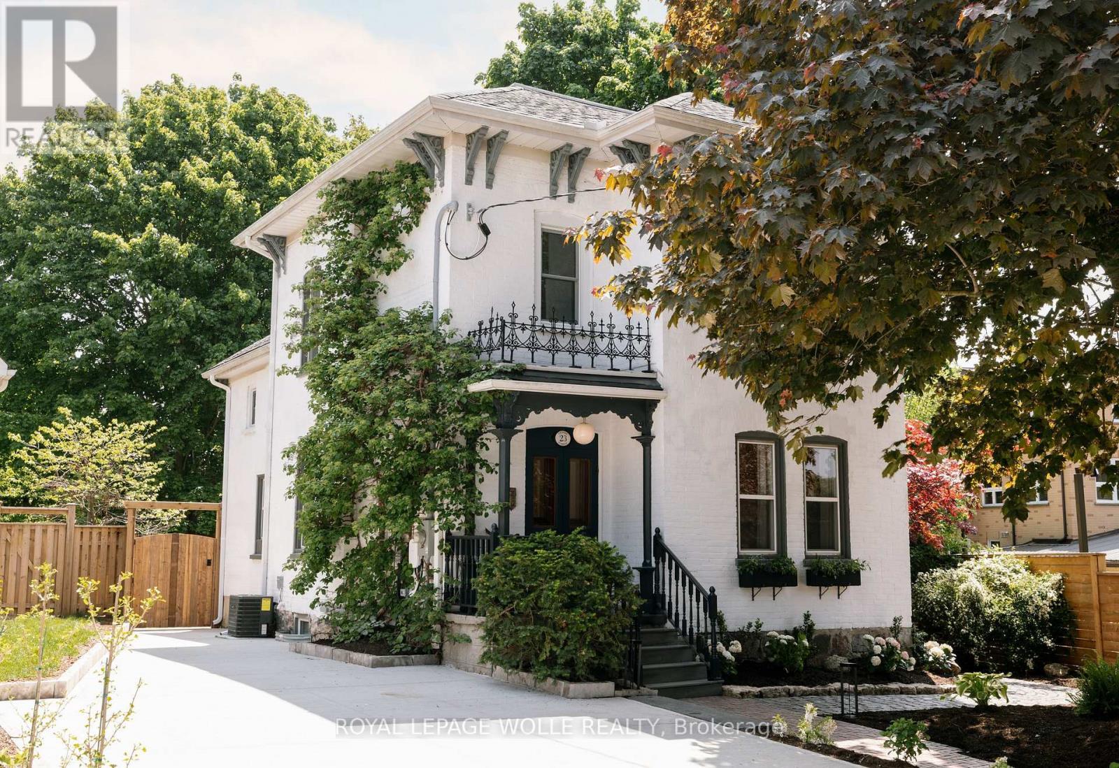 












23 CENTRE STREET

,
Woolwich,




Ontario
N3B2T8

