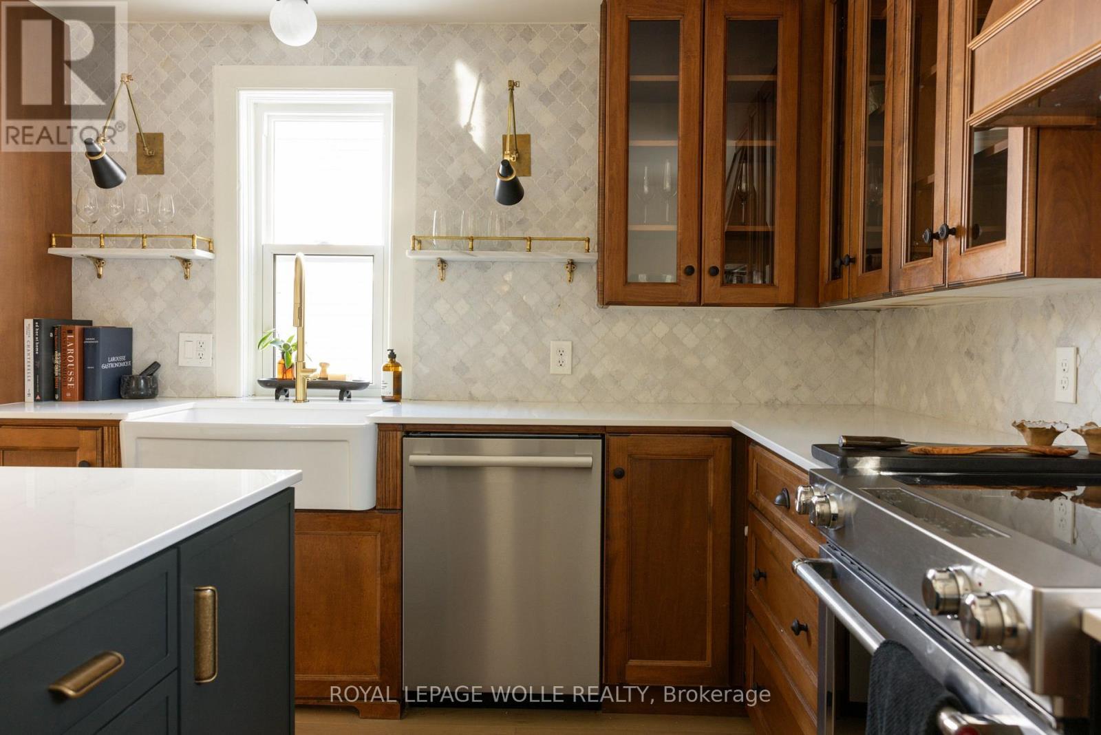 












23 CENTRE STREET

,
Woolwich,




Ontario
N3B2T8

