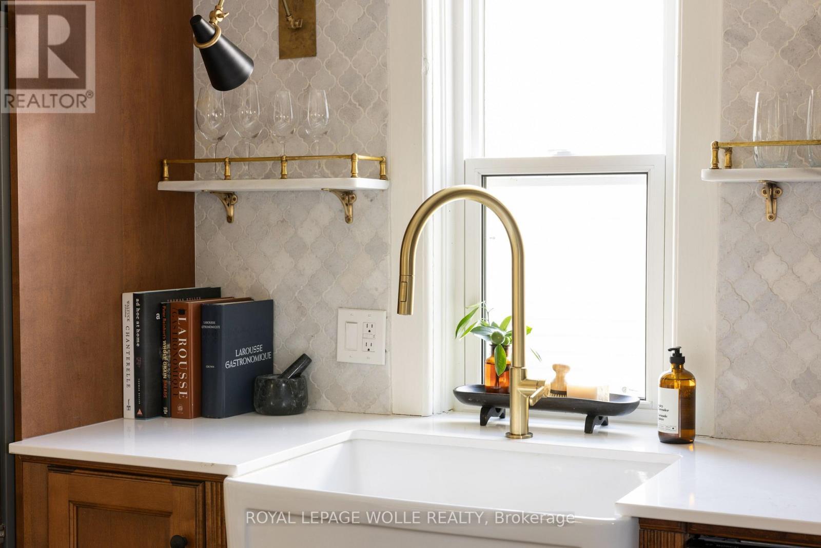 












23 CENTRE STREET

,
Woolwich,




Ontario
N3B2T8

