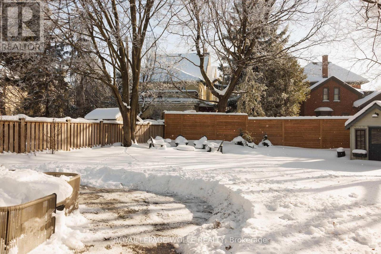 












23 CENTRE STREET

,
Woolwich,




Ontario
N3B2T8

