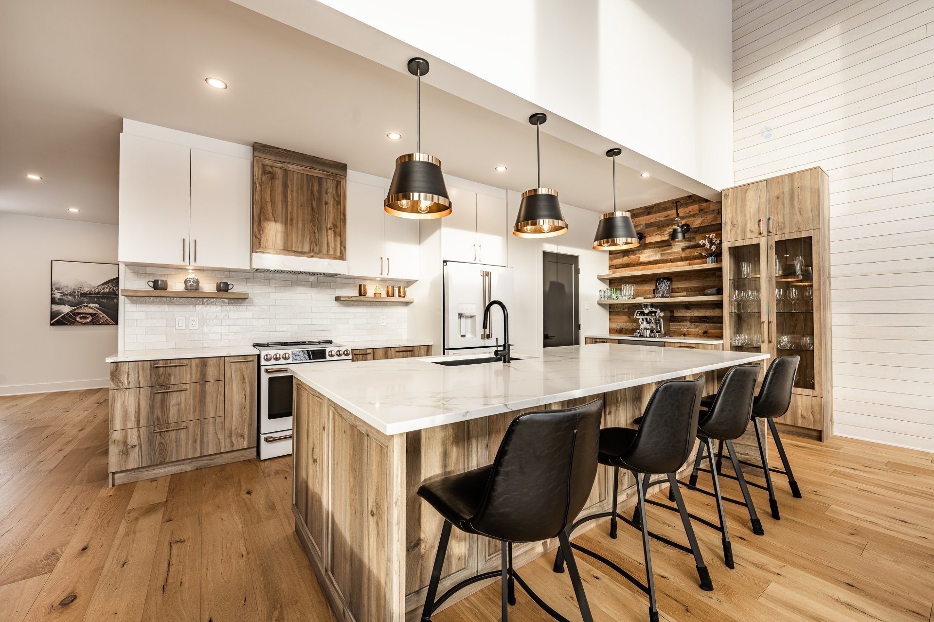 









3050


Ch. des Bois-Francs

,
Notre-Dame-de-la-Merci,




QC
J0T2A0

