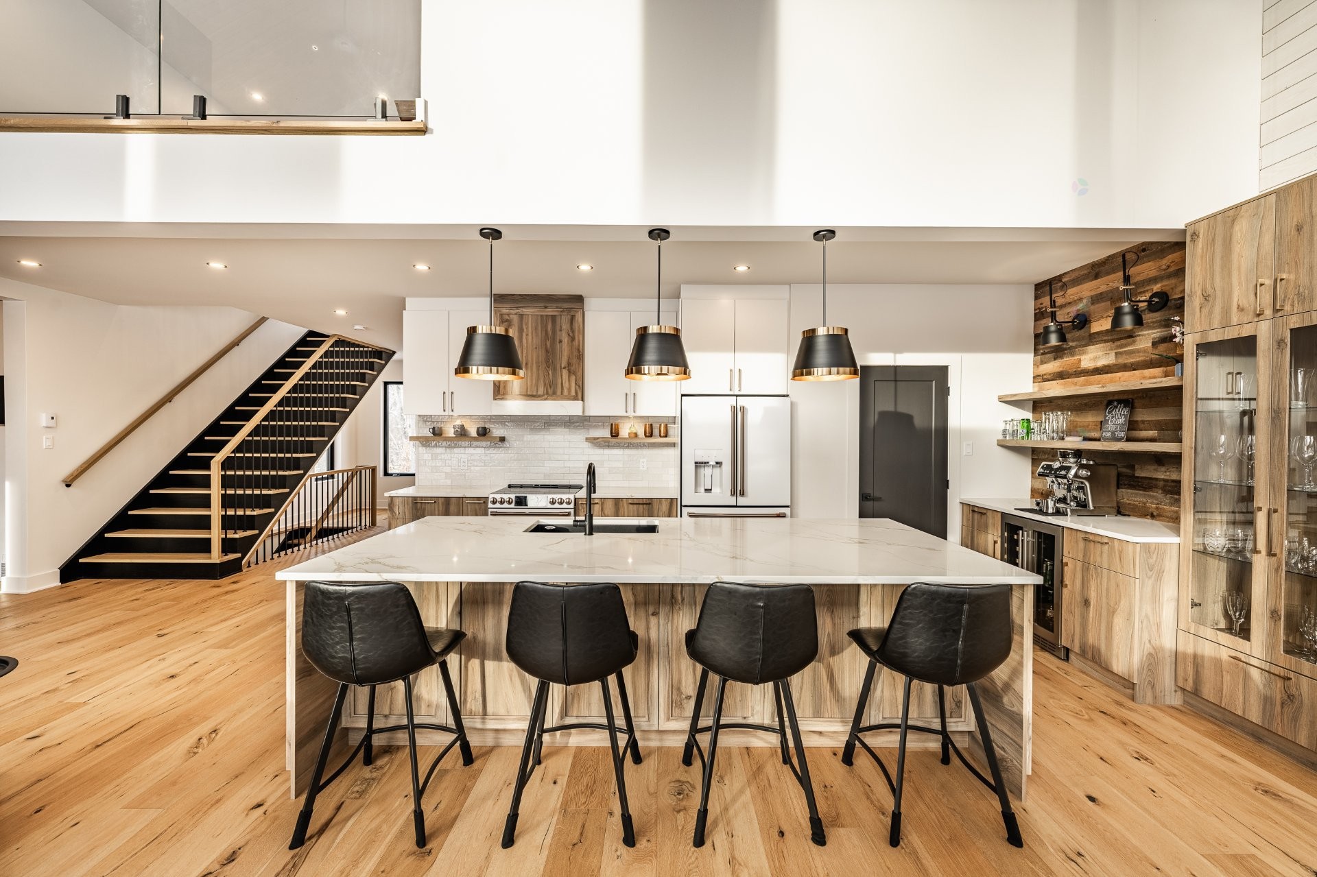 









3050


Ch. des Bois-Francs

,
Notre-Dame-de-la-Merci,




QC
J0T2A0

