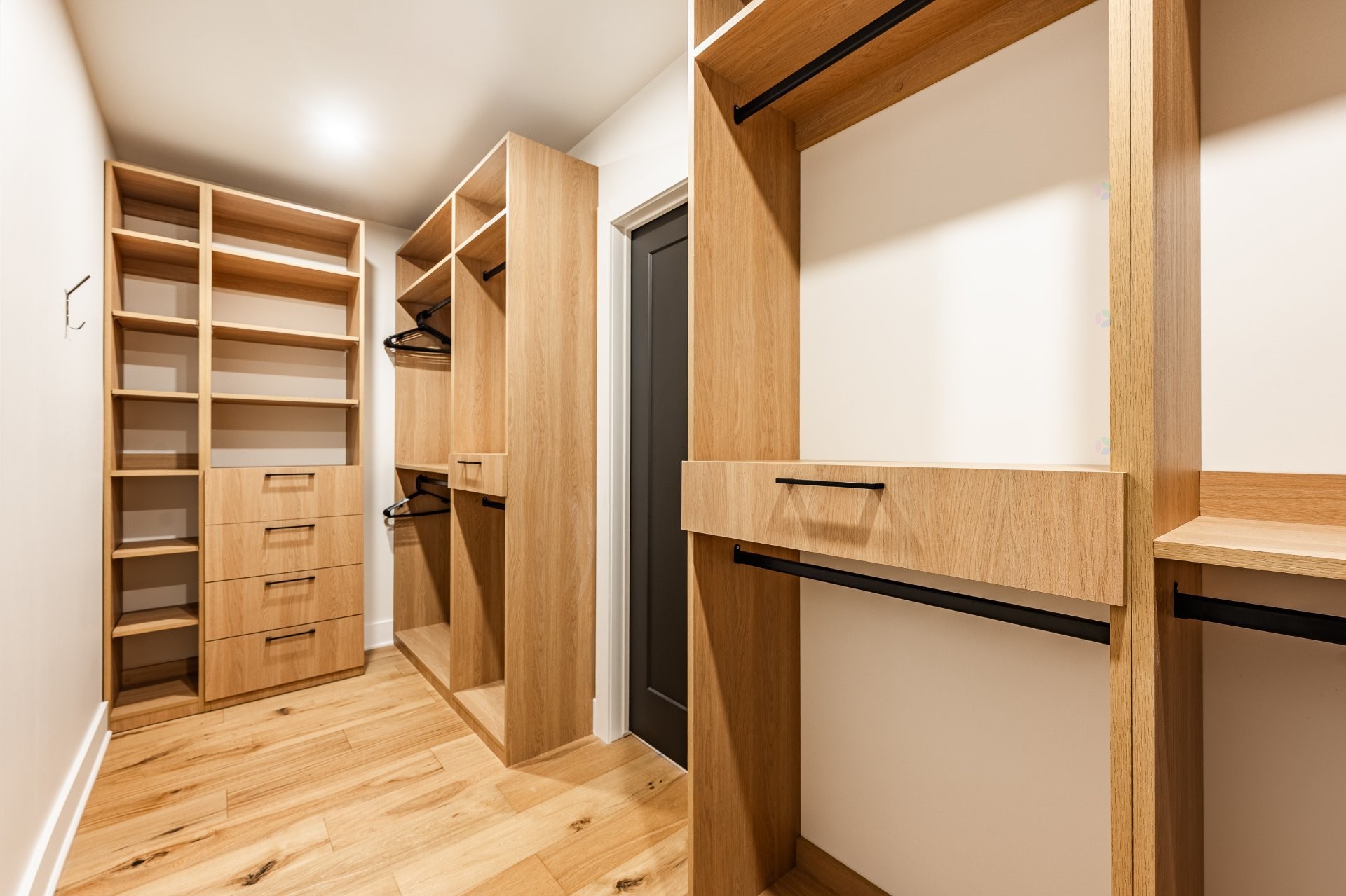 









3050


Ch. des Bois-Francs

,
Notre-Dame-de-la-Merci,




QC
J0T2A0

