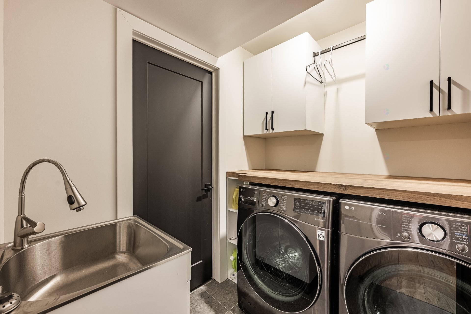 









3050


Ch. des Bois-Francs

,
Notre-Dame-de-la-Merci,




QC
J0T2A0

