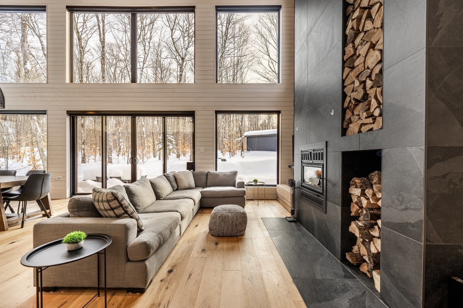 









3050


Ch. des Bois-Francs

,
Notre-Dame-de-la-Merci,




QC
J0T2A0

