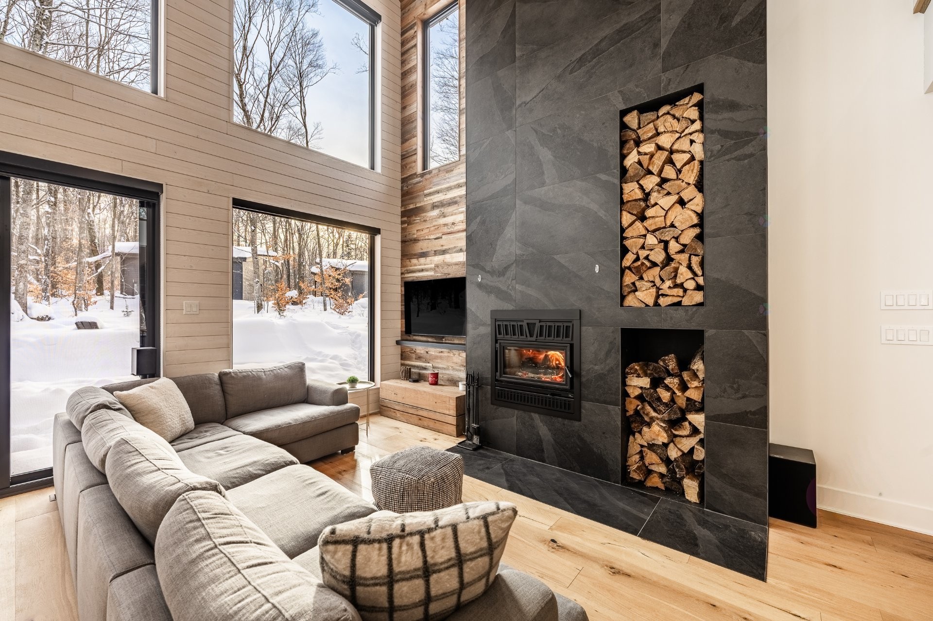 









3050


Ch. des Bois-Francs

,
Notre-Dame-de-la-Merci,




QC
J0T2A0

