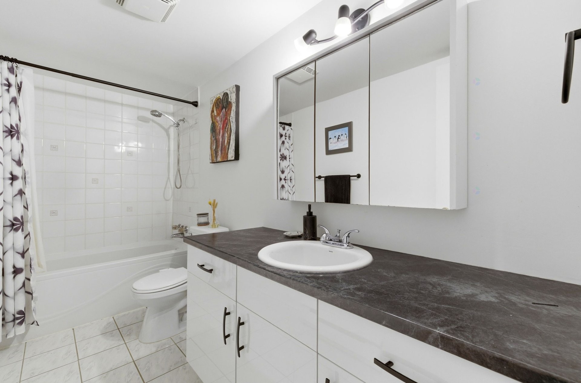 









4


Rue Galipeau

, 2,
Gatineau (Hull),




QC
J8Y4C3

