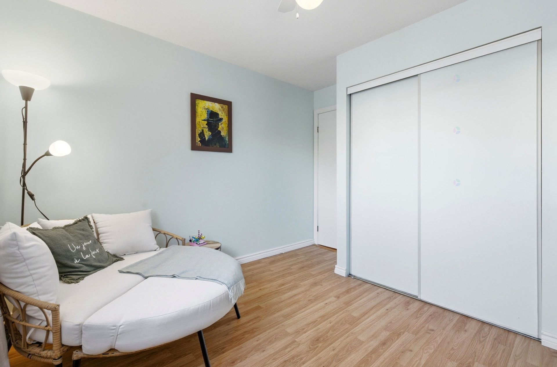 









4


Rue Galipeau

, 2,
Gatineau (Hull),




QC
J8Y4C3

