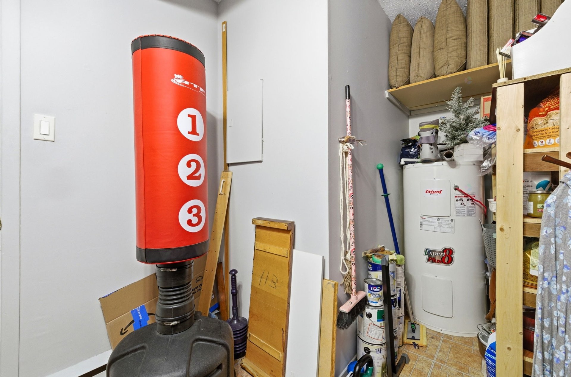 









4


Rue Galipeau

, 2,
Gatineau (Hull),




QC
J8Y4C3

