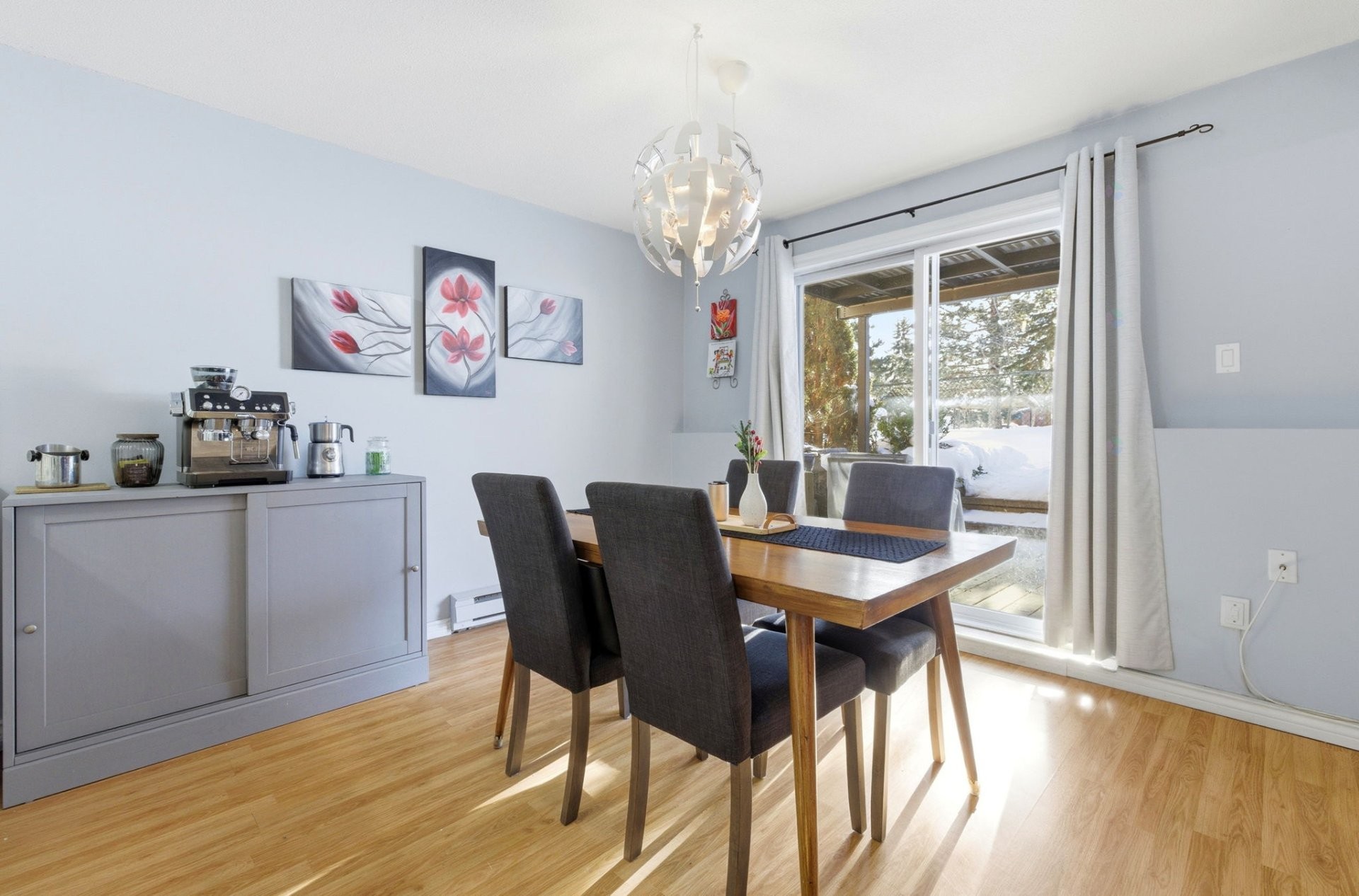 









4


Rue Galipeau

, 2,
Gatineau (Hull),




QC
J8Y4C3

