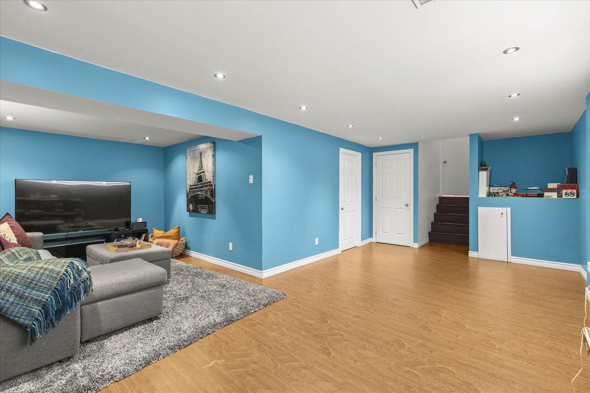 









90


Rue Roger-Pilon

,
Dollard-des-Ormeaux,




QC
H9B1A6

