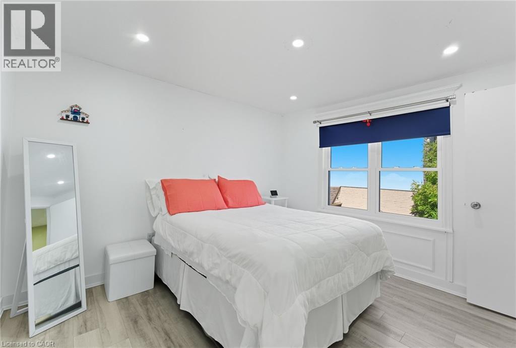 












1300 UPPER OTTAWA Street Unit# 6

,
Hamilton,




Ontario
L8W1M8

