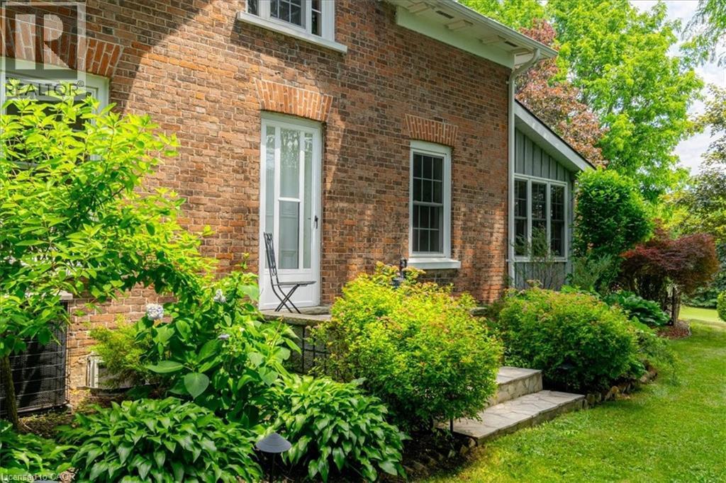 












658 CULVER Road

,
Waterford,




Ontario
N0E1Y0

