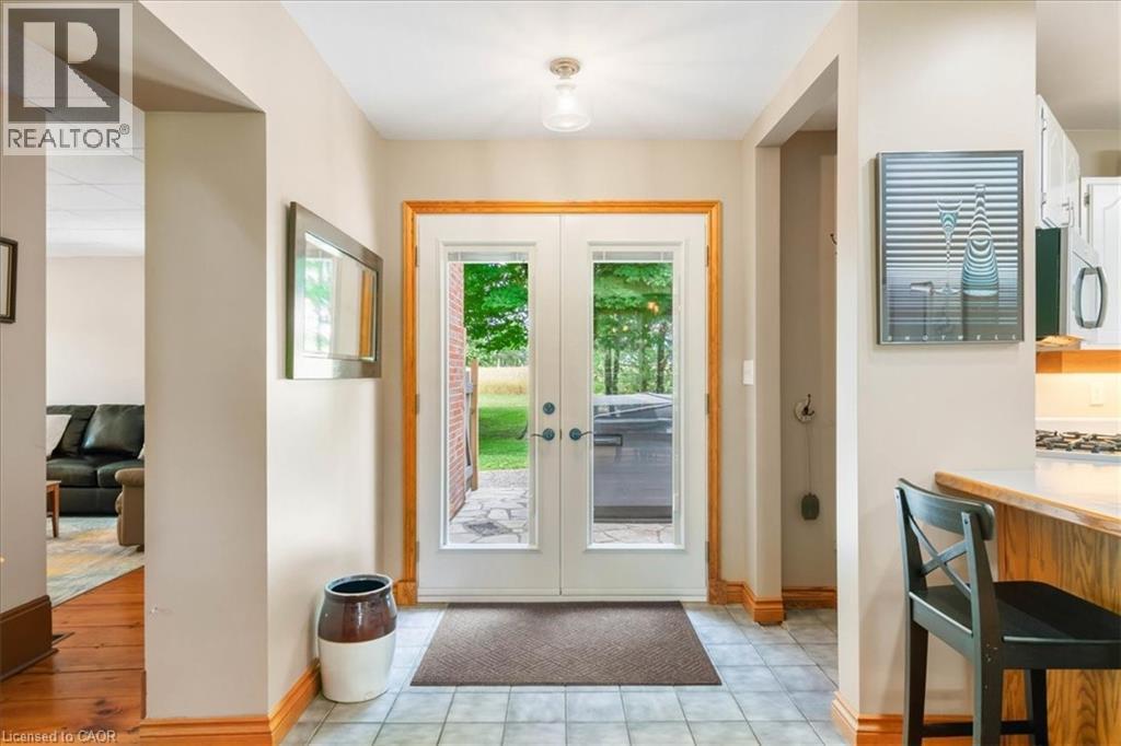 












658 CULVER Road

,
Waterford,




Ontario
N0E1Y0

