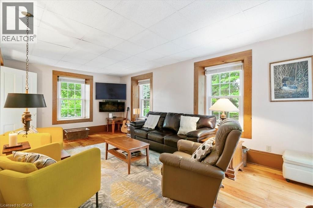 












658 CULVER Road

,
Waterford,




Ontario
N0E1Y0

