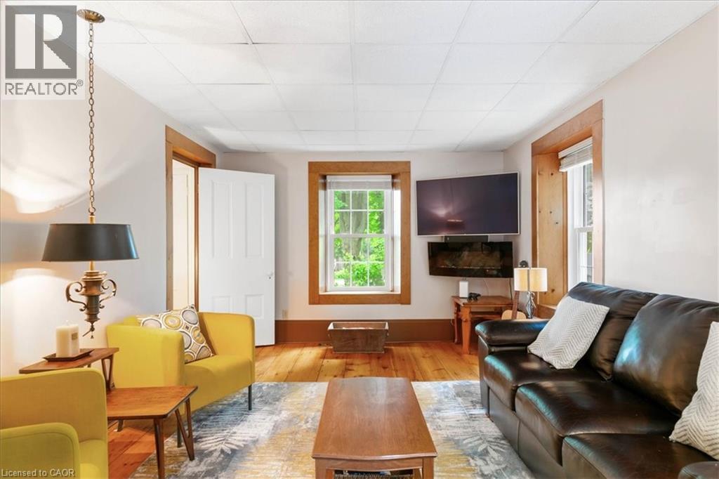 












658 CULVER Road

,
Waterford,




Ontario
N0E1Y0

