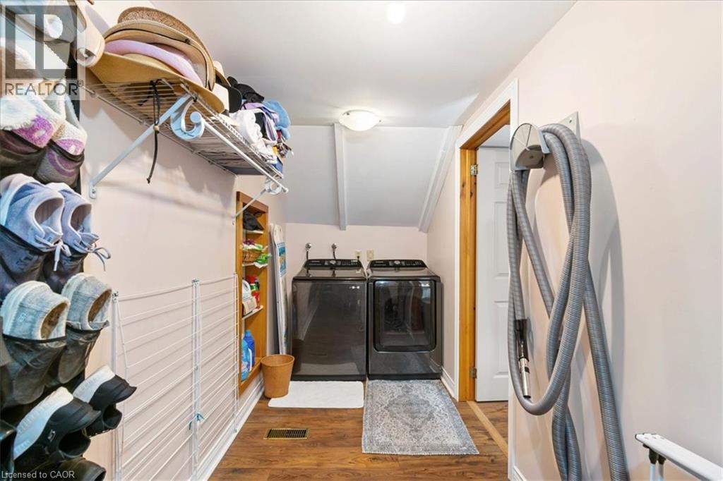 












658 CULVER Road

,
Waterford,




Ontario
N0E1Y0

