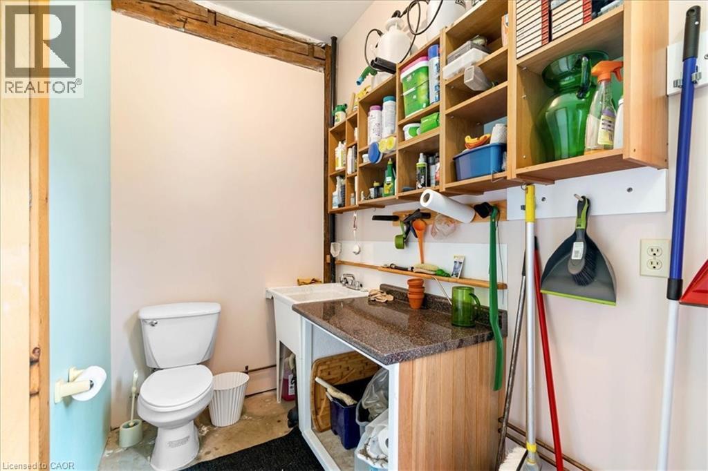 












658 CULVER Road

,
Waterford,




Ontario
N0E1Y0

