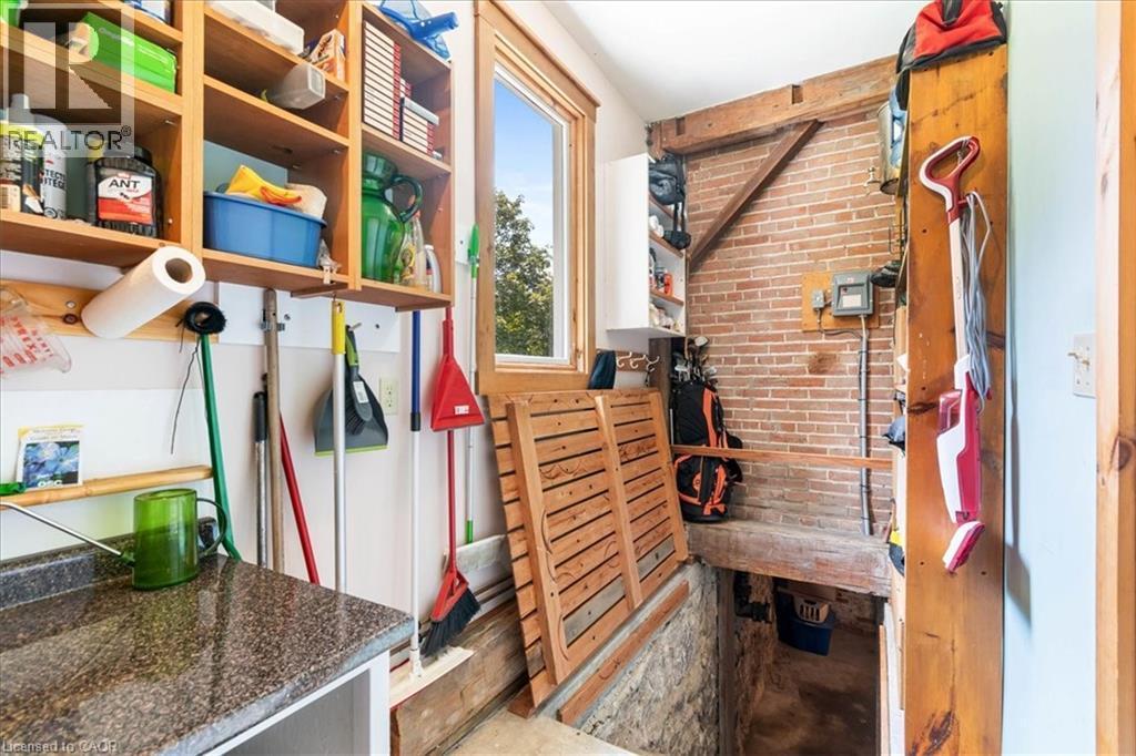 












658 CULVER Road

,
Waterford,




Ontario
N0E1Y0

