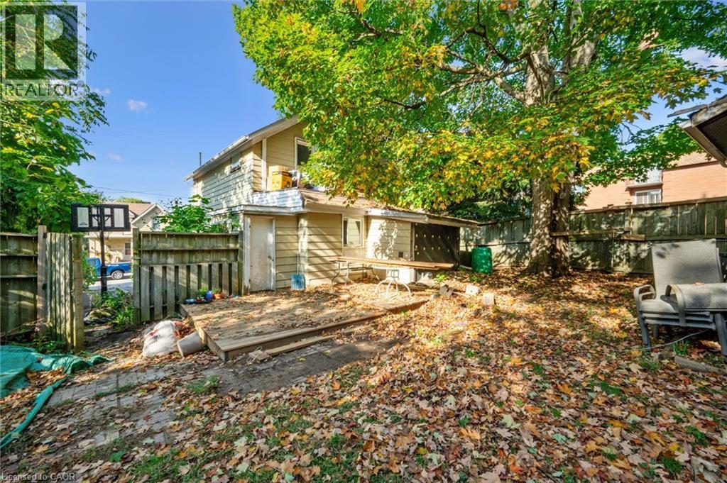 












126 WATERLOO Street

,
Kitchener,




Ontario
N2H3V6

