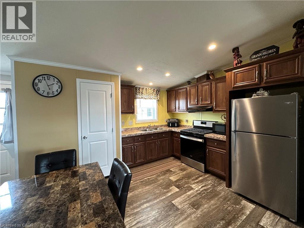 












14 COPPER BEECH Drive

,
Haldimand County,




Ontario
N0A1L0

