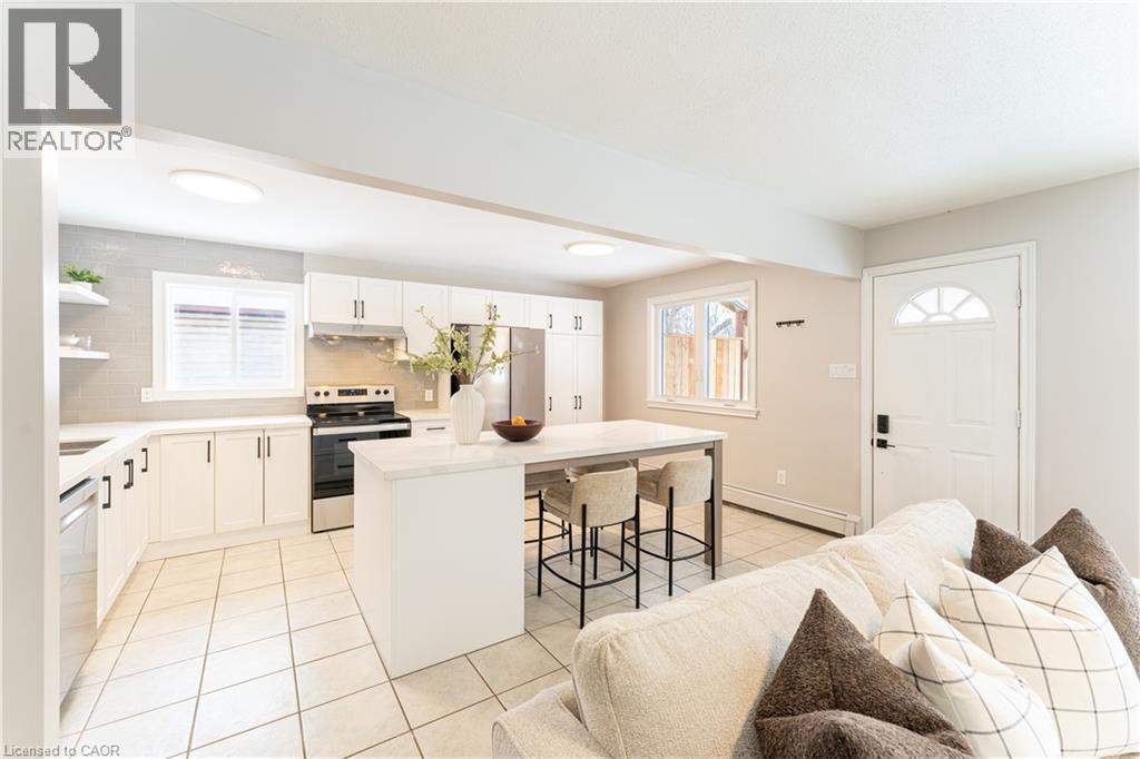 












130 HENRY Street

,
Brantford,




Ontario
N3S5C7

